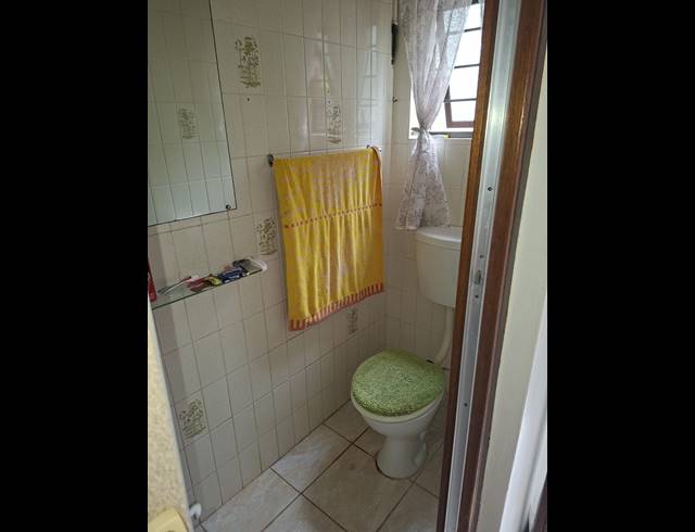 5 BEDROOM FREEHOLD FOR SALE IN UVONGO